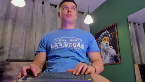 Snapshot of jakee_tyler chatting on January 3, 2:21 am Jake Tyler online show from January 3, 2:21 am