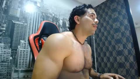Snapshot of jakeskye chatting on February 27, 3:14 am JakeSkye online show from February 27, 3:14 am