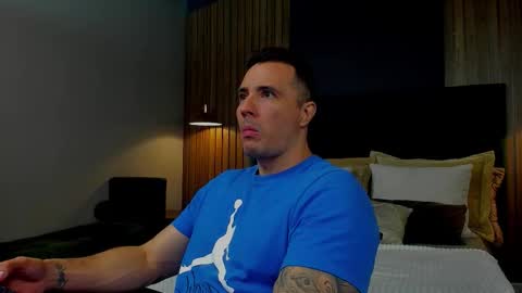 jakestone_1 online show from November 15, 1:25 am