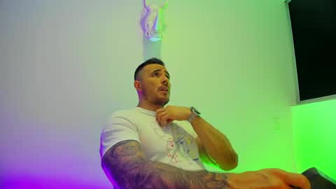 jakestone_1 online show from April 28, 2:38 am