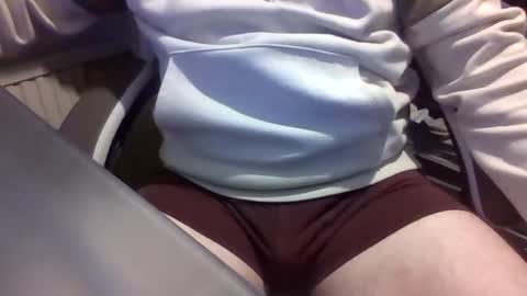 jakieg010 online show from April 26, 1:58 am