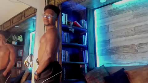   online show from November 1, 11:29 pm