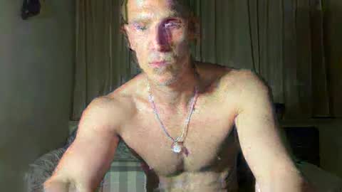 james889392 online show from April 5, 12:13 pm