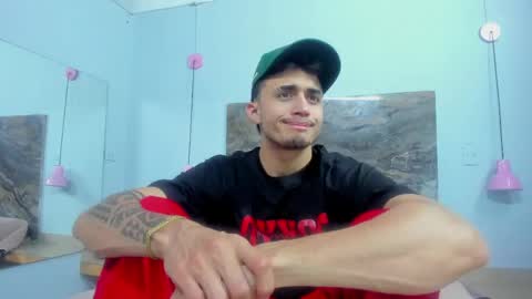 Snapshot of james_06_ chatting on May 9, 11:37 am james_06_ online show from May 9, 11:37 am