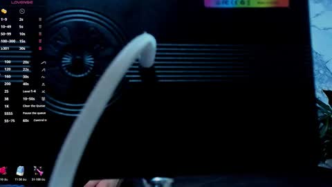 james_adamss_ online show from March 12, 12:11 pm