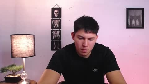 james_cr online show from November 16, 12:38 am