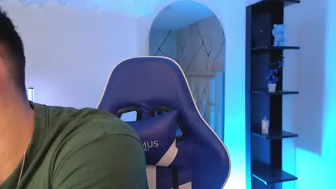 james_cr online show from June 13, 12:25 pm