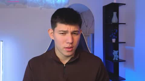 james_cr online show from June 17, 12:40 pm