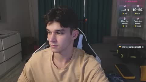 James online show from October 17, 9:06 pm