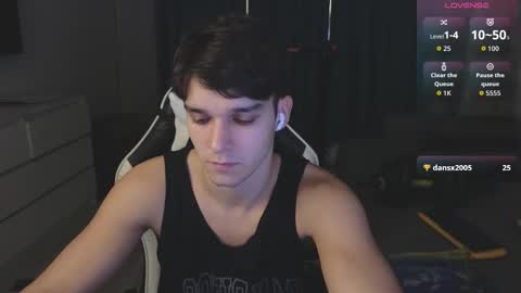 James online show from November 9, 9:46 pm