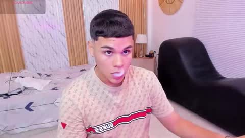 James online show from September 30, 8:03 pm