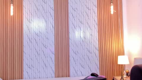 James online show from October 30, 7:47 pm