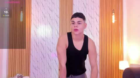 James online show from November 1, 8:22 pm