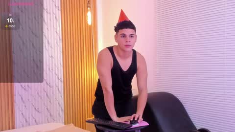 James online show from November 4, 8:08 pm