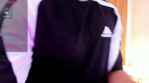 James online show from November 18, 7:51 pm