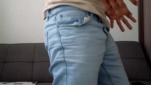 james_silva1 online show from April 20, 4:21 pm