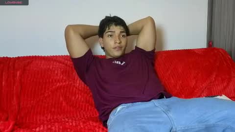 james_silva1 online show from June 8, 10:54 pm