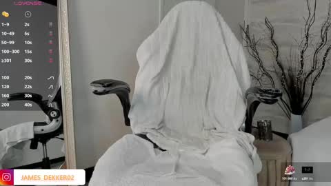 Snapshot of jamesdekker chatting on September 17, 8:21 pm jamesdekker online show from September 17, 8:21 pm