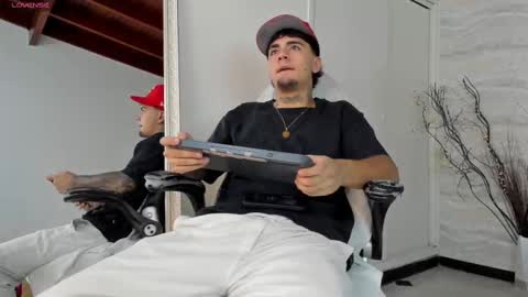 Snapshot of jamesdekker chatting on September 19, 7:58 pm jamesdekker online show from September 19, 7:58 pm