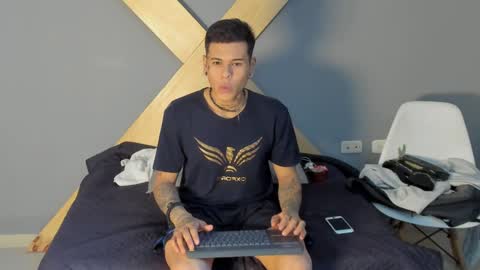 Snapshot of jamesinked_ chatting on December 5, 2:44 pm Jamesinked  online show from December 5, 2:44 pm