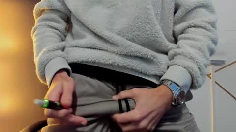 Snapshot of jamesmyersx chatting on January 2, 9:22 am JamesMyers online show from January 2, 9:22 am