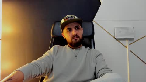 Snapshot of jamesmyersx chatting on January 8, 6:09 am JamesMyers online show from January 8, 6:09 am