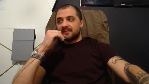 Snapshot of jamesmyersx chatting on November 13, 5:28 am JamesMyers online show from November 13, 5:28 am