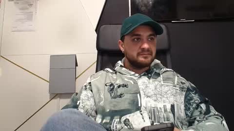 Snapshot of jamesmyersx chatting on November 16, 5:02 am JamesMyers online show from November 16, 5:02 am