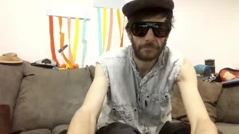 Snapshot of jamesonwest1987 chatting on May 31, 2:42 am Explore with me online show from May 31, 2:42 am