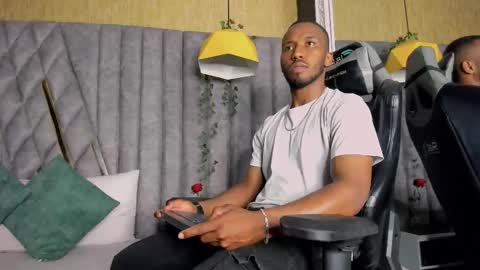 James  online show from March 6, 11:56 pm