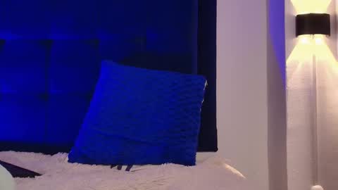 Snapshot of jamess__brown chatting on November 19, 11:38 pm James Brown online show from November 19, 11:38 pm