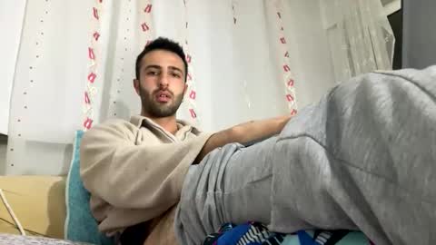 Snapshot of jamessandt chatting on November 27, 8:44 pm jamessandt online show from November 27, 8:44 pm