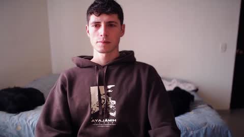 Snapshot of jamesss____ chatting on January 4, 4:54 pm jamesss____ online show from January 4, 4:54 pm