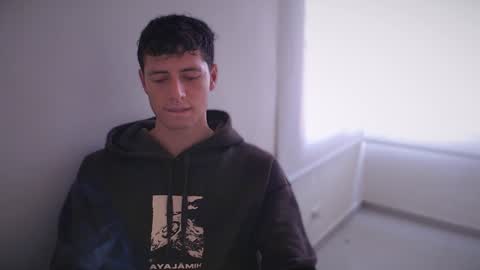 Snapshot of jamesss____ chatting on January 16, 3:46 pm jamesss____ online show from January 16, 3:46 pm