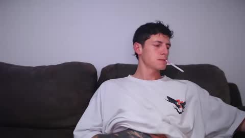 Snapshot of jamesss____ chatting on February 17, 7:10 pm jamesss____ online show from February 17, 7:10 pm