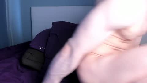 Snapshot of jamesstong chatting on January 10, 11:22 am James Strong online show from January 10, 11:22 am