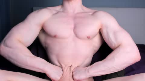 Snapshot of jamesstong chatting on February 2, 10:17 pm James Strong online show from February 2, 10:17 pm