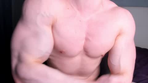 Snapshot of jamesstong chatting on February 14, 8:05 pm James Strong online show from February 14, 8:05 pm