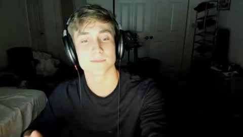 Jamesterl online show from December 27, 7:29 am