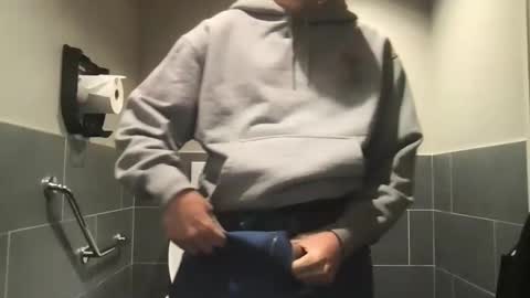 Snapshot of jami4u chatting on November 10, 1:21 pm JAMI4U online show from November 10, 1:21 pm