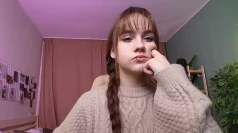 Snapshot of jamie_chung chatting on November 29, 1:08 am jamie_chung online show from November 29, 1:08 am