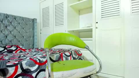 Snapshot of jamiee_f chatting on November 24, 3:12 pm jamiee f online show from November 24, 3:12 pm