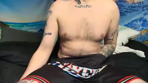 Snapshot of jamiejordan93 chatting on December 2, 7:25 am OF - Jamiejordans online show from December 2, 7:25 am