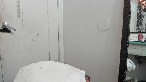 Bootyshows online show from July 25, 2:25 pm