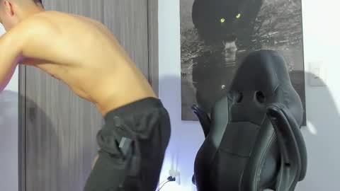 jamzawolf online show from February 1, 4:16 pm