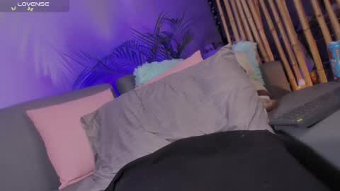 Snapshot of jan_zinmerman chatting on December 29, 9:39 am Danna varisheli online show from December 29, 9:39 am