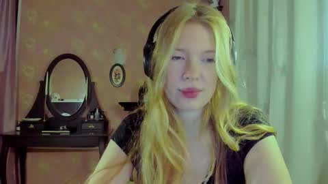 Snapshot of jane_and_star chatting on November 17, 10:48 pm Star online show from November 17, 10:48 pm