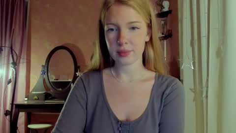 Snapshot of jane_and_star chatting on November 27, 10:45 pm Star online show from November 27, 10:45 pm