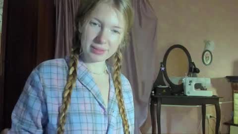 Snapshot of jane_and_star chatting on December 22, 10:07 pm Star online show from December 22, 10:07 pm