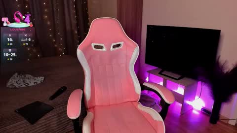 Snapshot of jane_paws chatting on October 14, 1:28 am Jane online show from October 14, 1:28 am